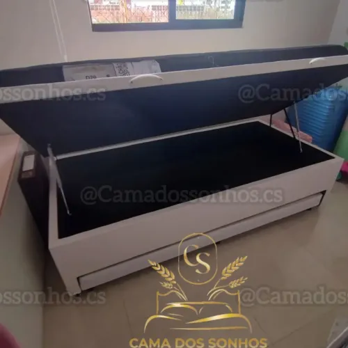 Cama Box Baú com Amplo Espaço Interno