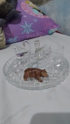 Kit bibelôs e travessa em cristal
