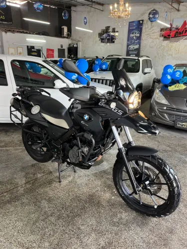 BMW G 650 GS ano 2015 com baú 