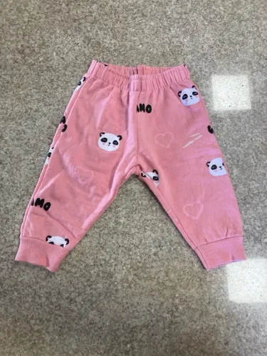 Calça rosa com pandas fofa para bebê