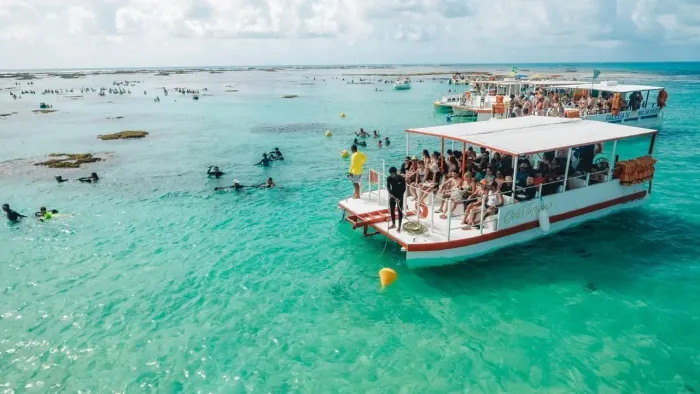 Catamara 50 pessoas motor yamara 90