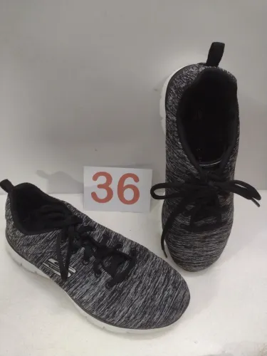 Tênis  Skechers feminino Tamanho 36 em ótimo estado 