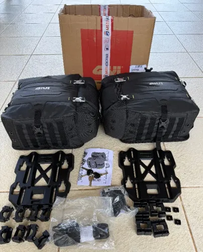 VENDE-SE BOLSA GIVI GRT709 CANYON 35 LITROS