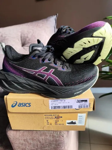 Tênis Asics Novablast 4 - Tam 39 Pret/Rx Excelente Original Masc / Fem Na Caixa