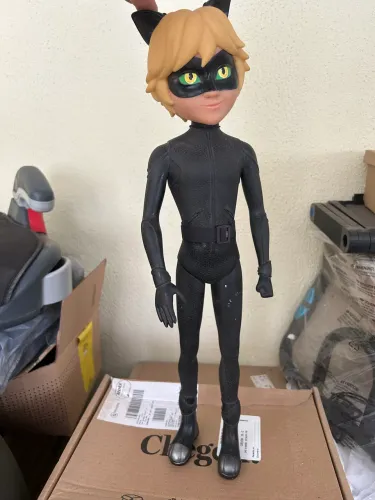Boneco original Cat Noir miraculous 
