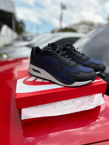Vendo tênis Nike