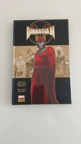 [EDIÇÃO DE LUXO] Dinastia M Marvel Deluxe - Perfeito Estado