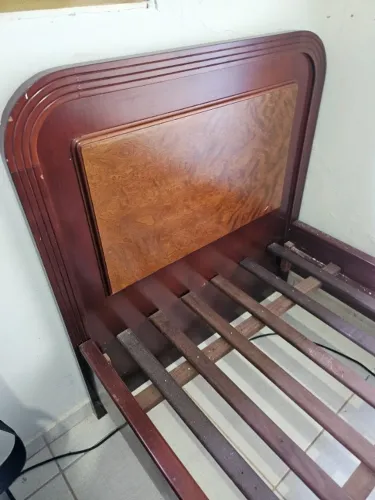 CAMA DE SOLTEIRO + COLCHÃO