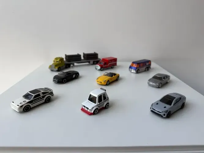 Coleção de carros Hotwheels e Matchbox
