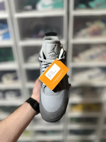 Jordan 4 Wet Cement Paris 