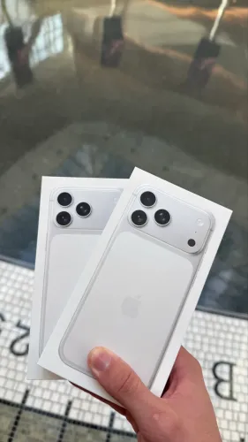 IPHONE 17 PRO MAX LACRADO