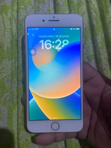 IPHONE 8 plus 64gb