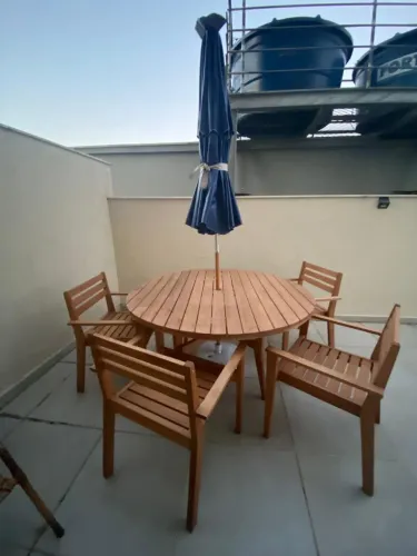 Conjunto mesa e cadeiras madeira maciça 