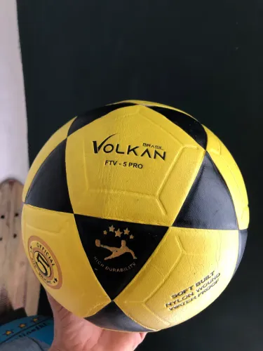 Bola Futevolei