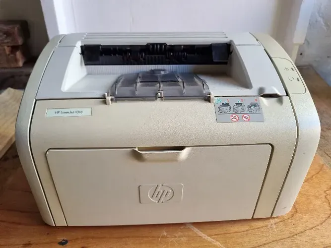 IMPRESSORA LASERJET HP 1018 USADA.