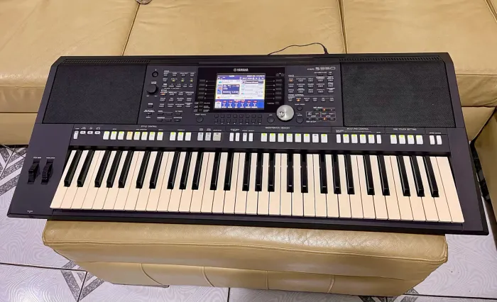 Teclado Yamaha PSR-S950 Conservadíssimo