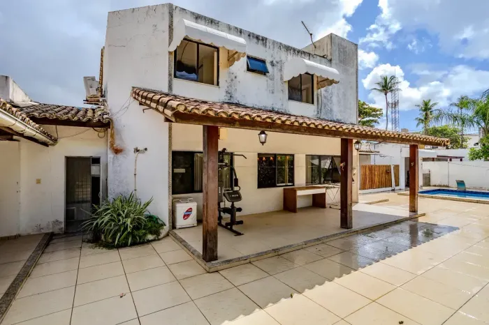 Casa a venda em Jaguaribe com 4 suites piscina e area gourmet
