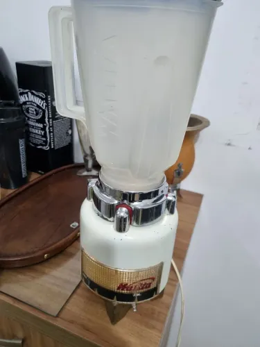 Liquidificador antigo