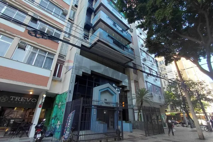 Apartamento à venda com 2 quartos, 104m², na Rua Uruguai, Tijuca, Rio de Janeiro, RJ. Por