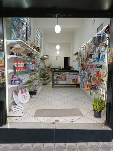 Loja montada segmento ferramentas, hidráulico e elétrica 