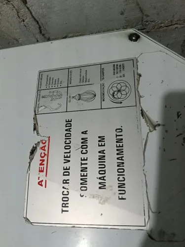 Vendo batedeira de padaria