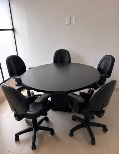 Mesa de Reunião + 5 Cadeiras de Escritório | Ótimo Estado