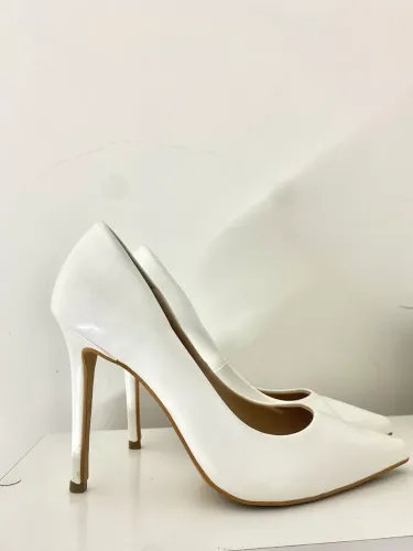 Scarpin branco