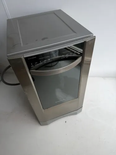 Lava e Seca Electrolux LSW11 11kg/7kg Inox Blue Touch - Funcionando (com vazamento)