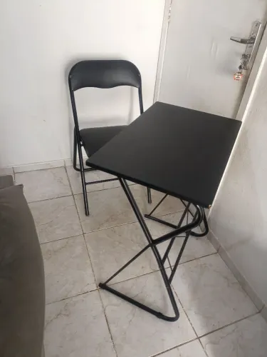 Mesa e cadeira pra notebook