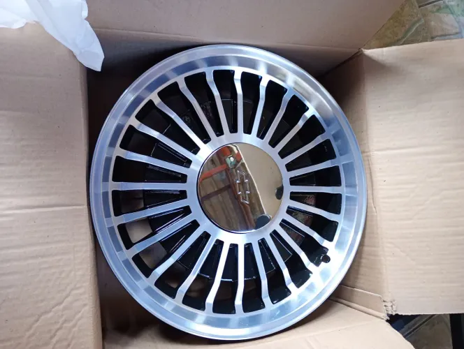 Roda aro 17 ralinho Chevette e outros 4 furos 