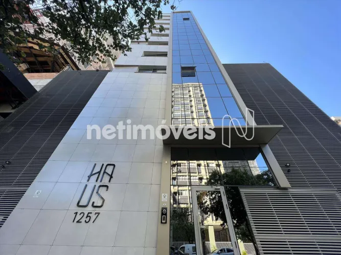 Apartamento de 2 quartos mobiliado para alugar no Santo Agostinho.