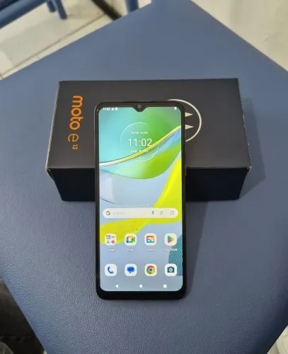 Motorola Moto e13