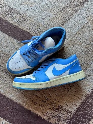 Tênis azul 40