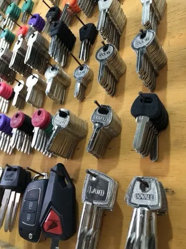 Fechaduras, cópia de chave, cadeado