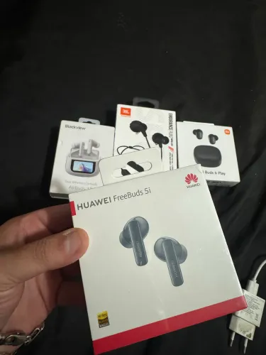 Fone Bluetooth lacrados novos JBL, Redmi, blackwier
