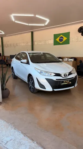 Toyota Yaris XL Live Sedan 1.5 Flex 16V 4P AUT 2021