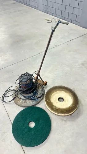 Enceradeira cleaner 500