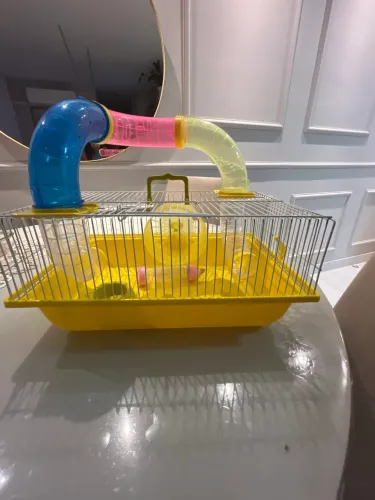 Gaiola para hamster usada e conservada