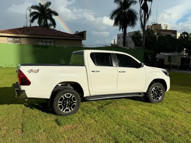 Toyota Hilux CD SRX Limited 4X4 2.8 TDI Die.aut 2023