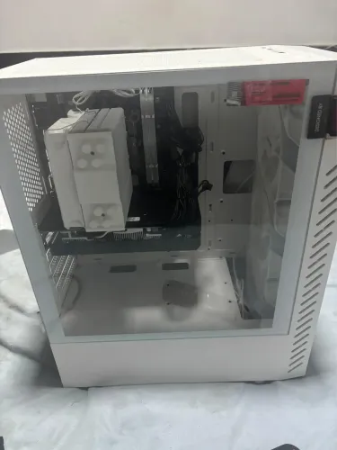 PC GAMER i5 10400f + RX 580