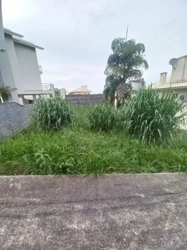 Terreno à venda no bairro Pedra Branca em Palhoça/SC