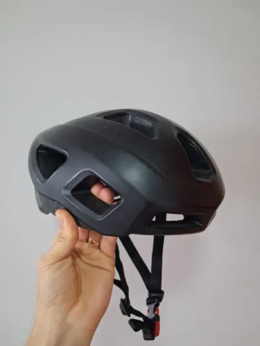 2 Capacetes Ciclismo Decathlon - Rockrider e Van Rysel