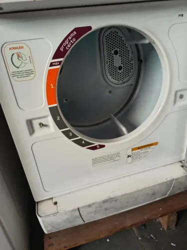 Secadora e máquina de lavar
