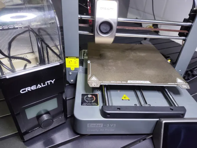 Impressora 3D ender 3 v3 + estufa de filamentos creality