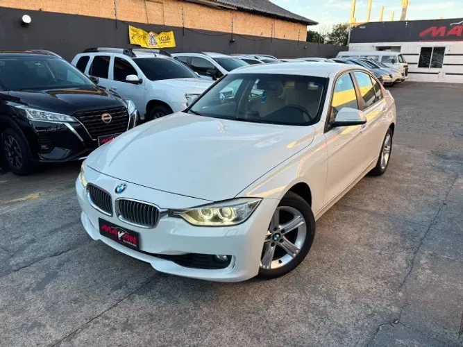 BMW 320I A 2.0 Turbo/activeflex 16V 184cv 4P 2013