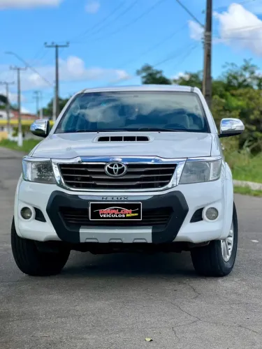 Toyota Hilux CD SRV D4-d 4X4 3.0 TDI Diesel AUT 2012