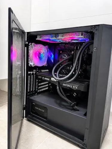 PC i9 + RTX 3060 Ti + 64GB RAM + SSD 3,68TB | Troco por MacBook