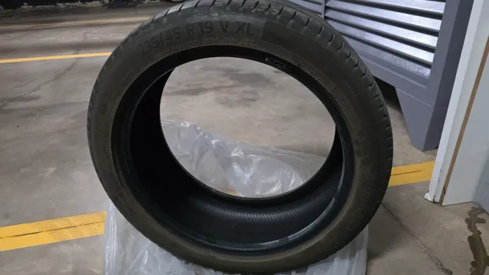 Pneu continental ecocontact 6 Q r19 235/45