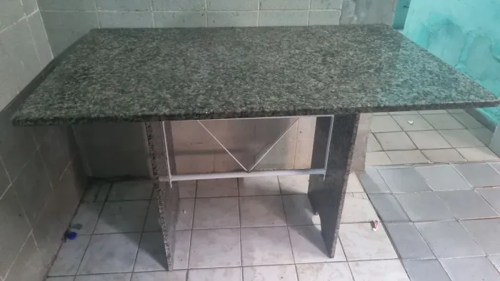 Mesa de mármore