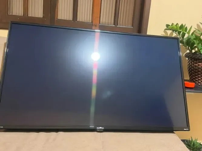 VENDO 3 TVS DESCRIÇÃO N O ANUNCIO